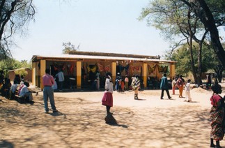 Asilo-Mabati-2004_1.jpg