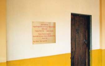 Asilo-Mabati-2004_2.jpg