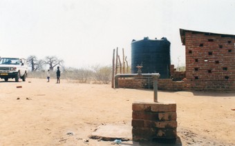 Pozzo Kinyali 2003_1.jpg